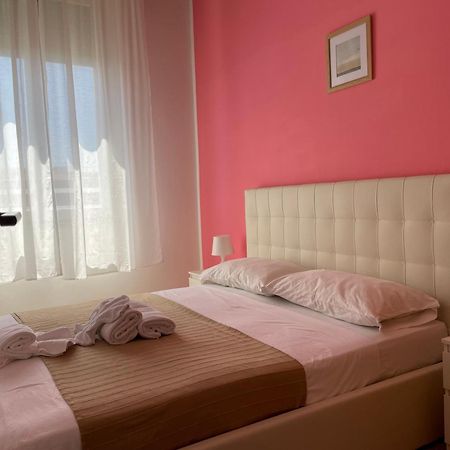 Hotel Fiammetta Rimini Luaran gambar