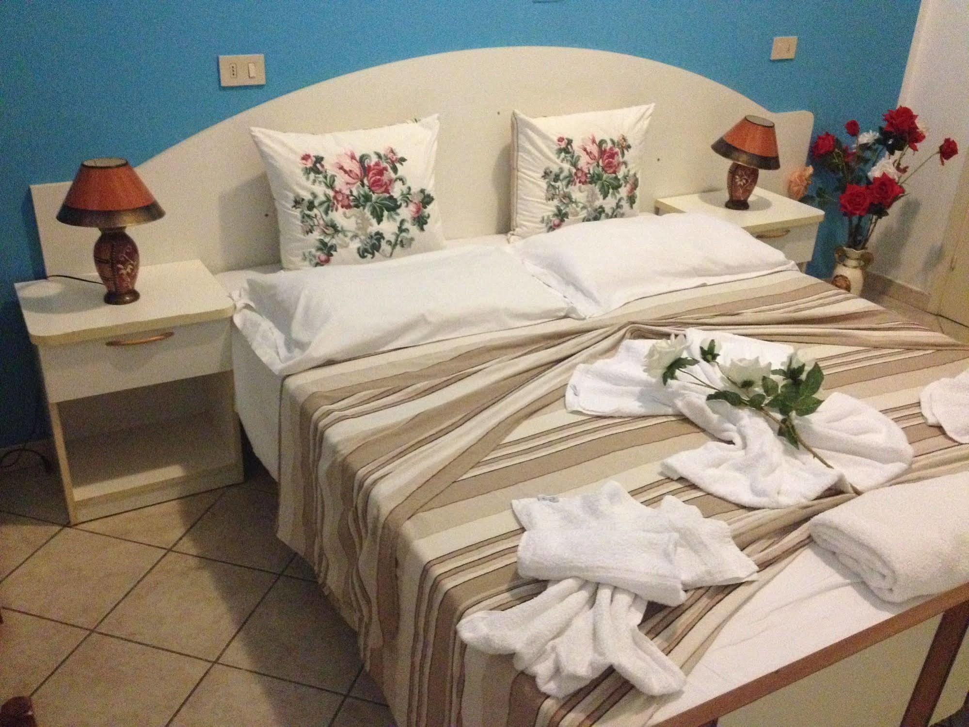 Hotel Fiammetta Rimini Luaran gambar
