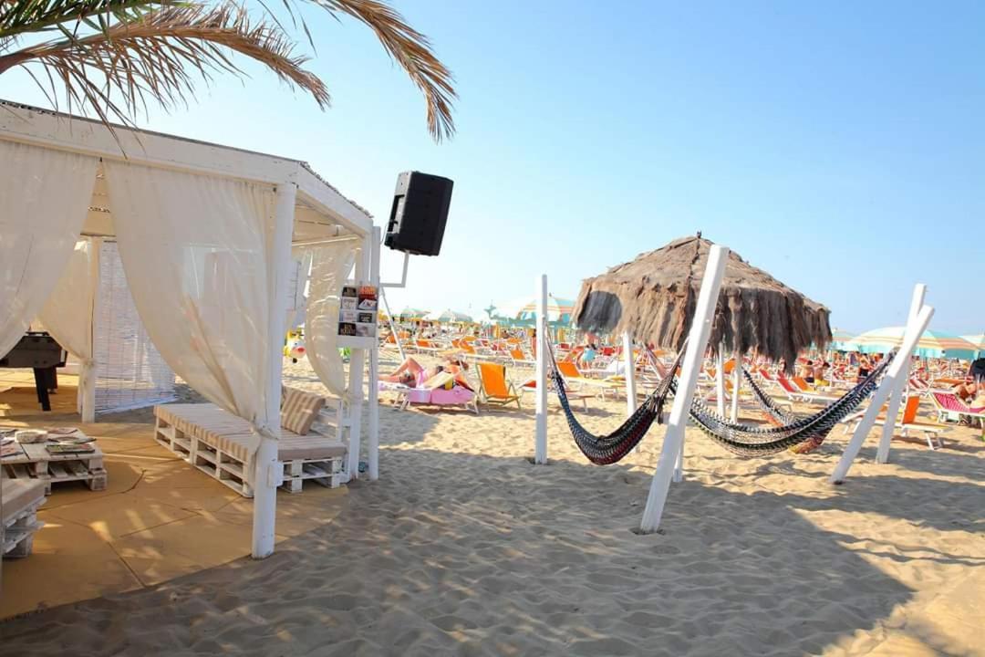 Hotel Fiammetta Rimini Luaran gambar